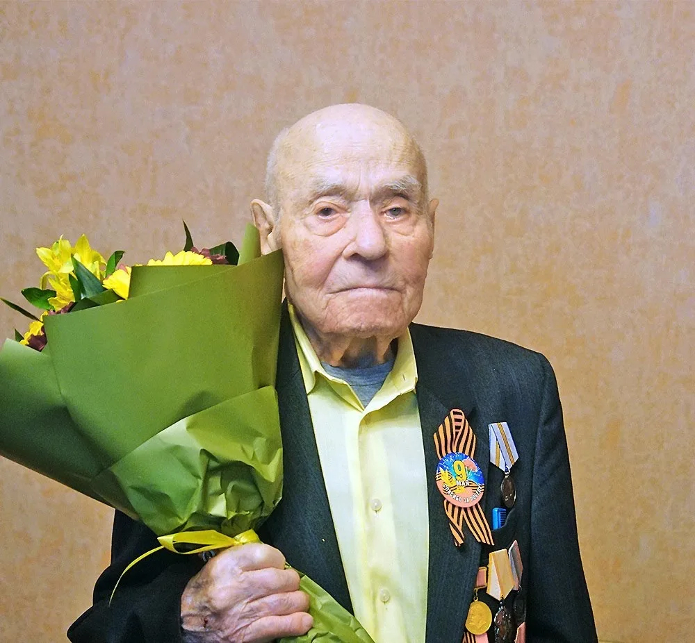 Почетный гражданин Тверской области Николай Баранов празднует 99-летие Почетный гражданин Тверской области Николай Баранов празднует 99-летие