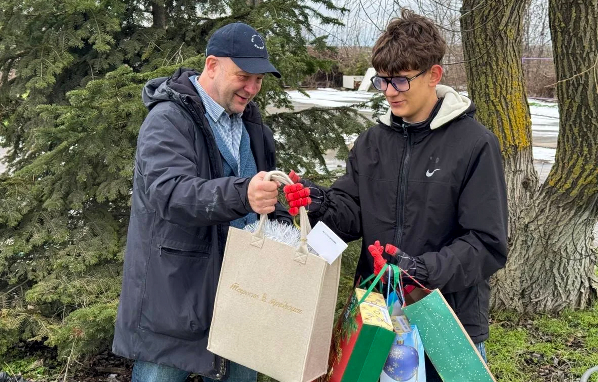 Королев исполнил мечты детей из Бердянска и Тверской области