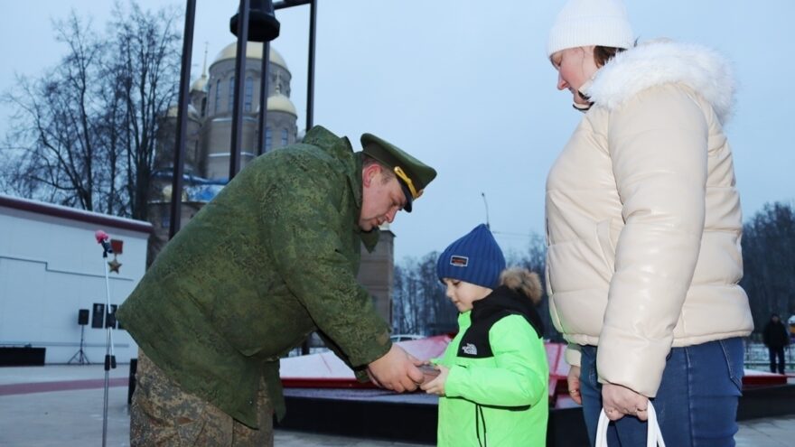 В Нелидове прошел торжественный митинг в честь Защитников Отечества