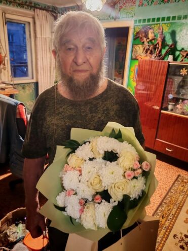 Фронтовик Каширин отметил 98-летие в Вышнем Волочке Фронтовик Каширин отметил 98-летие в Вышнем Волочке