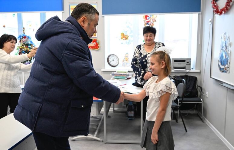 Полпред Президента РФ в СЗФО Игорь Руденя исполнил мечту девочки из Тверской области