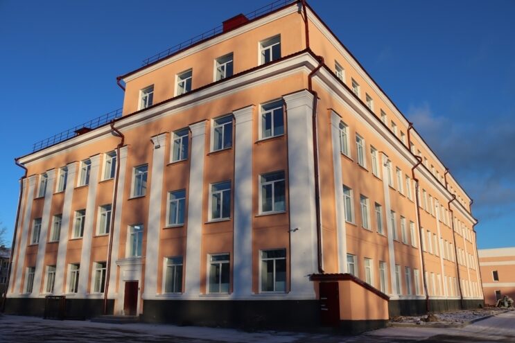 В Нелидово завершается модернизация школы №3 В Нелидово завершается модернизация школы №3