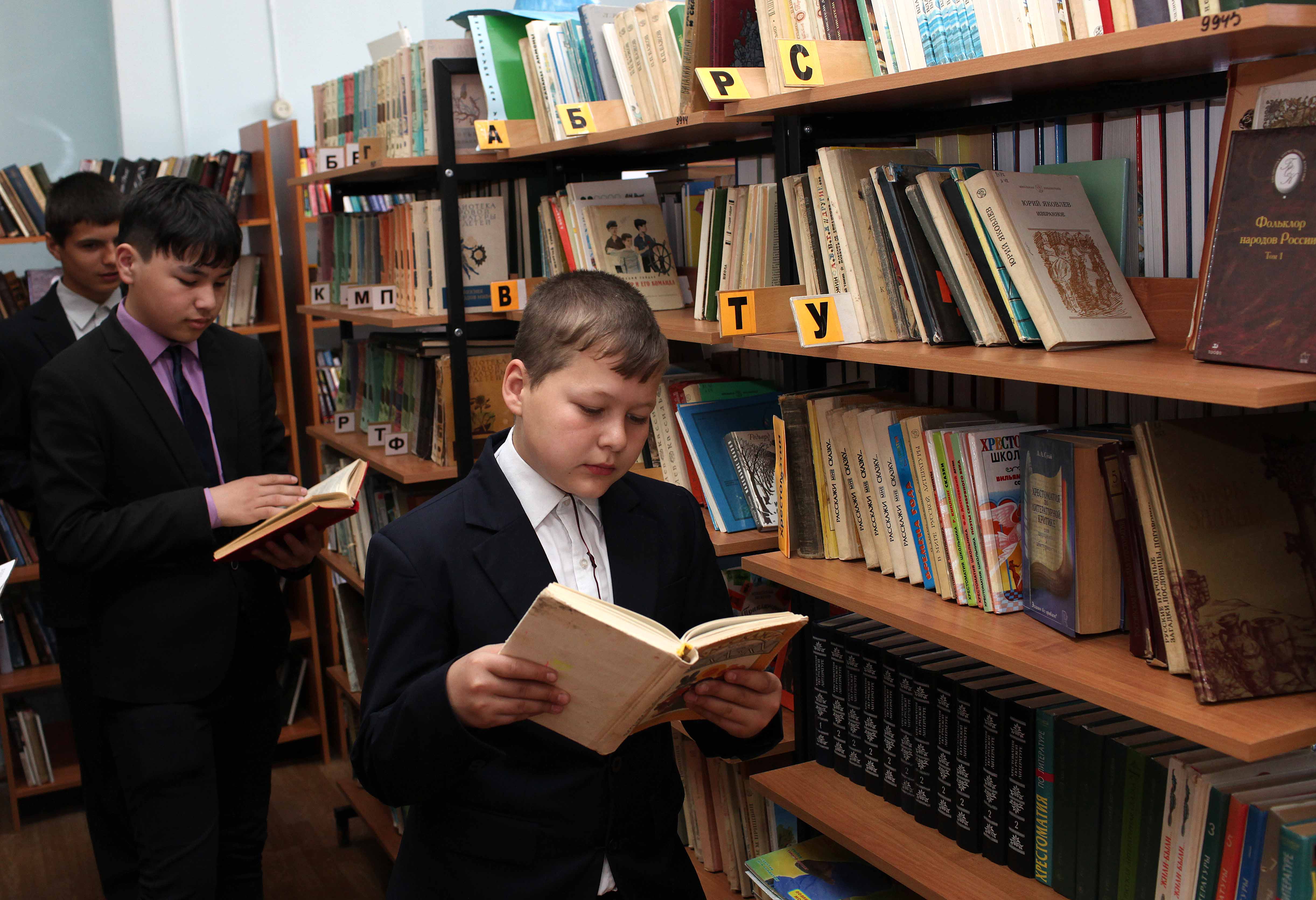 В Андреапольской библиотеке провели конкурс чтецов к Дню матери