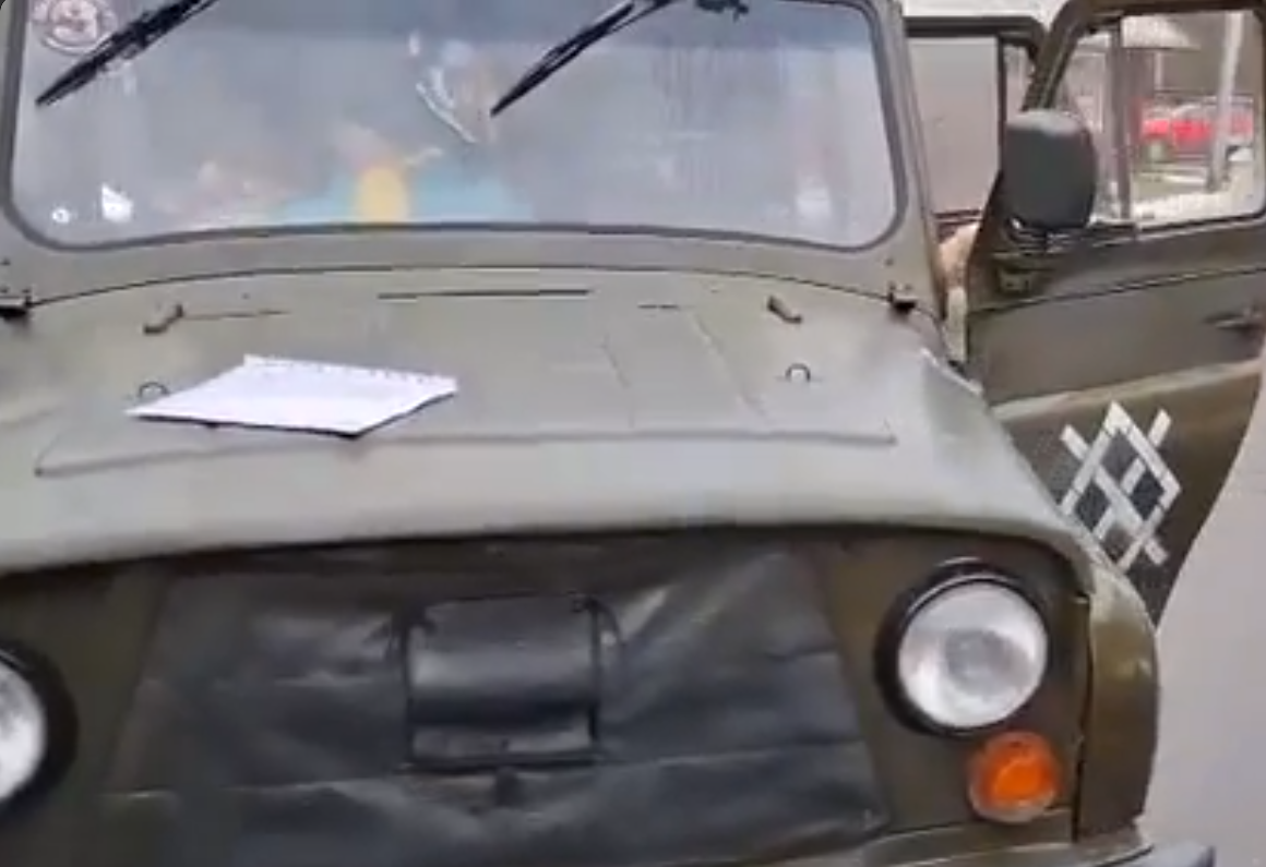 Жители Тверской области освятили фронтовой автомобиль