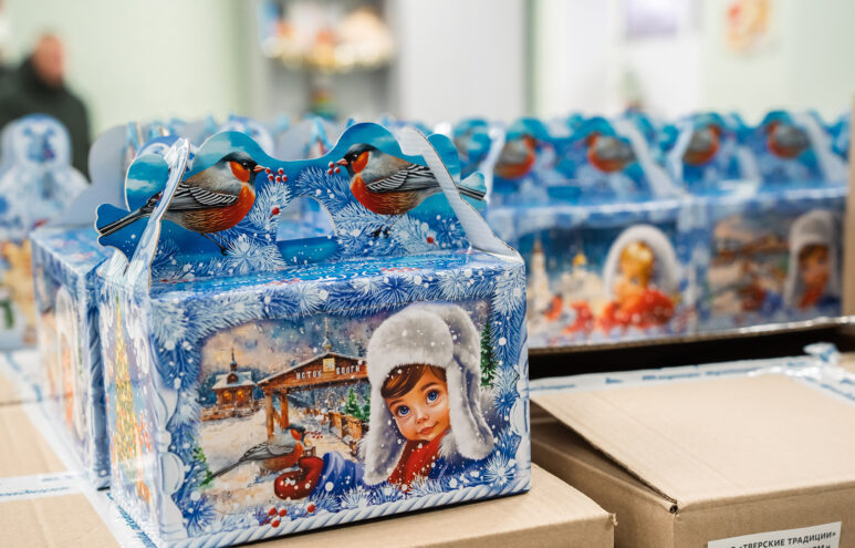 Новогодние подарки от Губернатора: в Тверской области порадуют более 52 тысяч детей