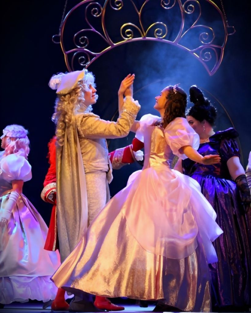 Спектакль-концерт «ФеЯричное путешествие» Спектакль-концерт «ФеЯричное путешествие»