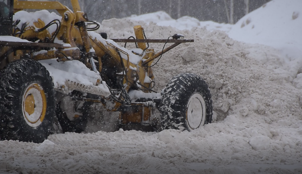 Вывоз снега в Твери составил 14 тысяч кубометров за три дня