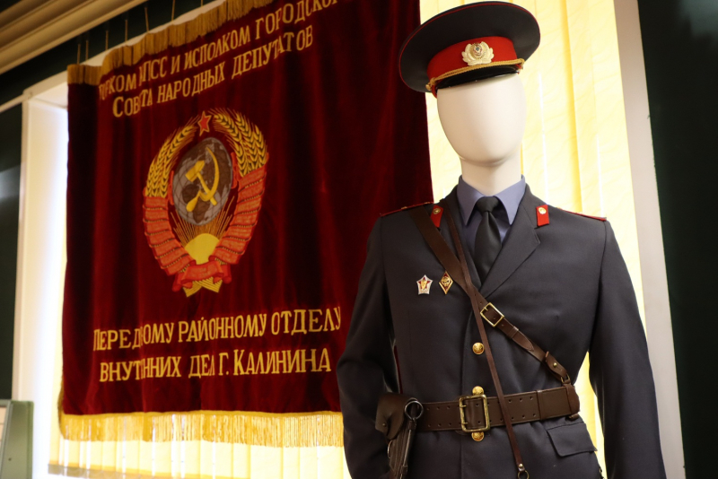 "Студенческий десант" окунулся в историю тверской милиции