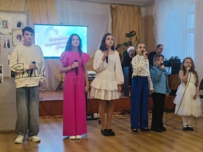 Отчетный концерт творческого объединения "Голосок" прошел в Оленино