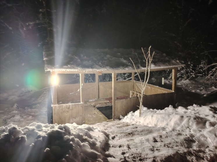 Зимние купания на роднике в Тверской области станут еще комфортнее