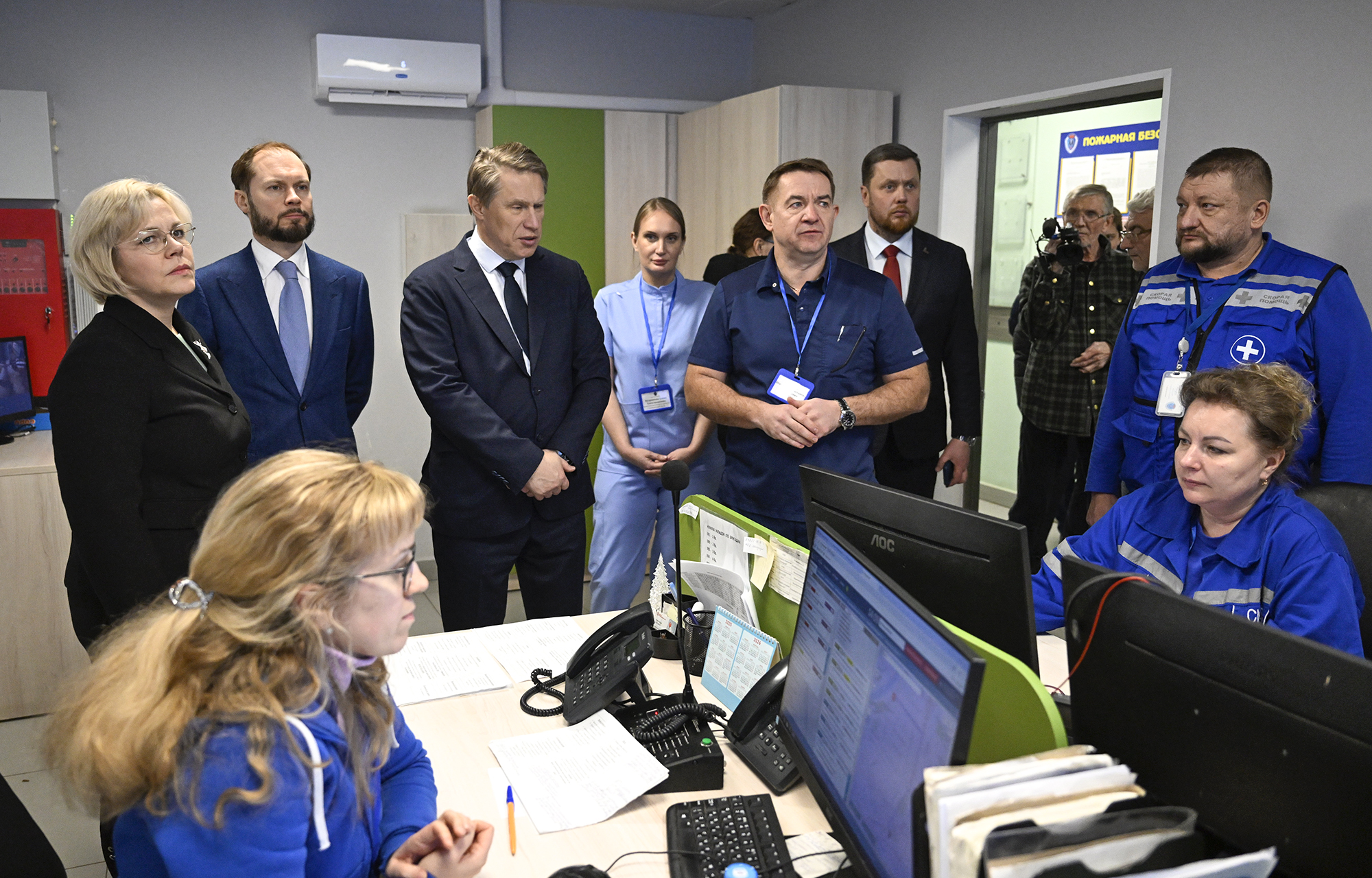 Министр Мурашко посетил Ржевскую больницу с врио губернатора Королевым