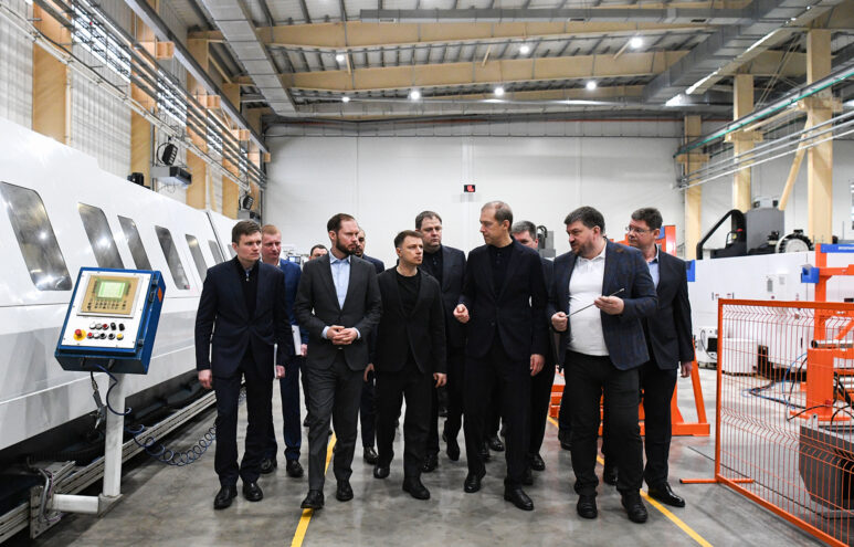 Мантуров проверил заводы импортозамещения в Тверской области Мантуров проверил заводы импортозамещения в Тверской области