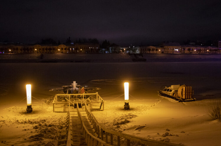 Тонкий лед Тверской области: предостережения ГИМС в преддверии Крещенских купаний Тонкий лед Тверской области: предостережения ГИМС в преддверии Крещенских купаний