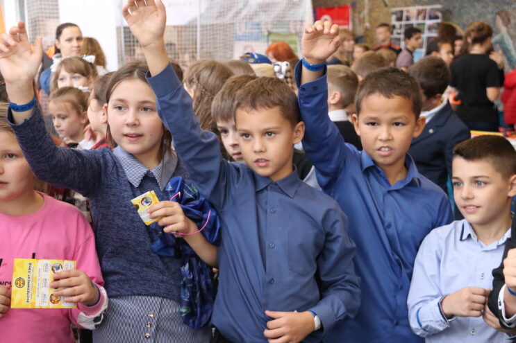 Поведение под контролем: В российских школах вводят оценки за дисциплину