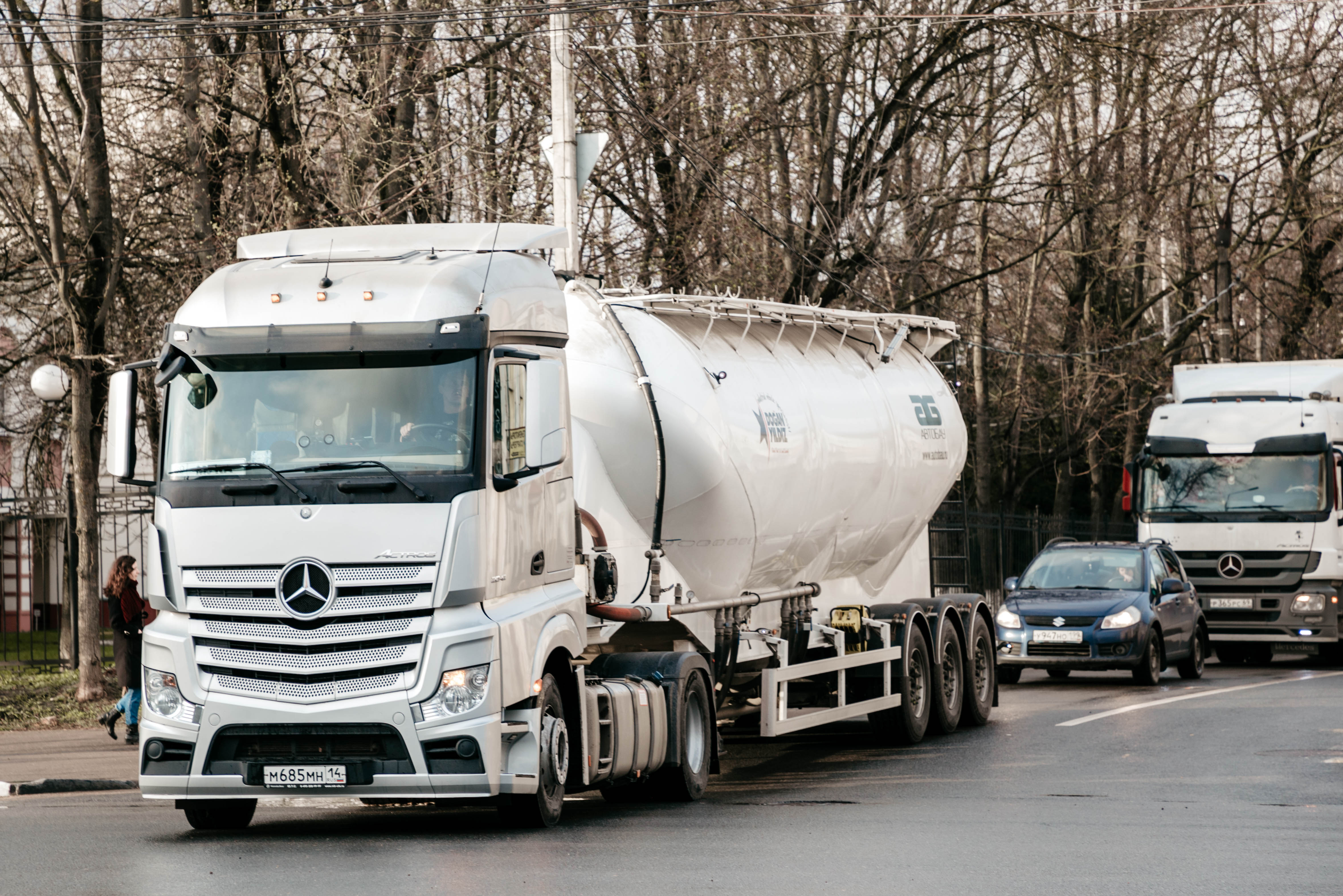 Водители большегрузов лидируют по зарплатам в транспортной отрасли России Водители большегрузов лидируют по зарплатам в транспортной отрасли России