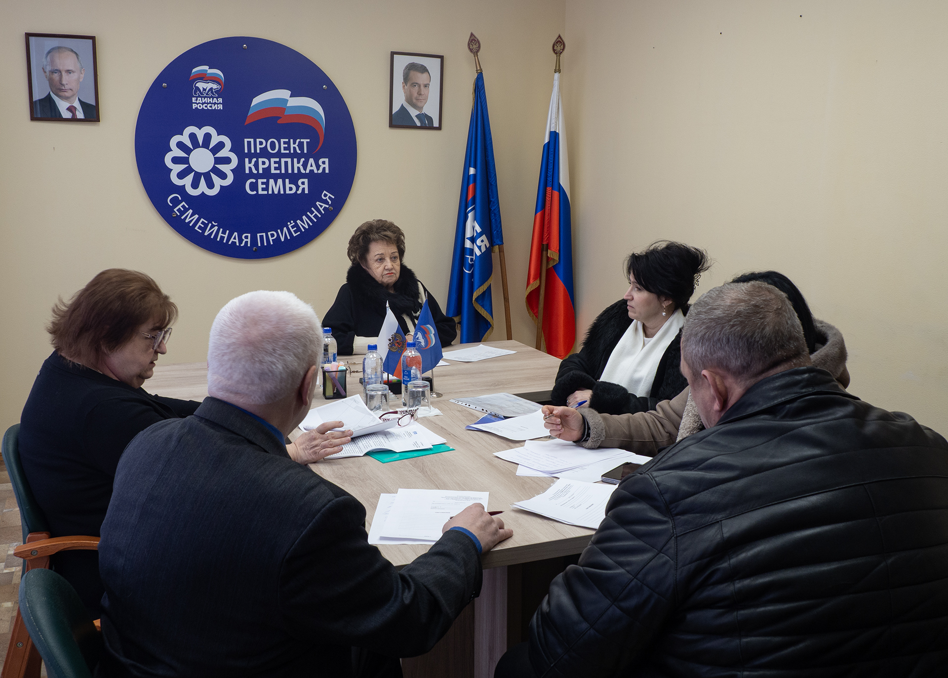 Депутаты Верхневолжья провели приемы граждан и ответили на их вопросы Депутаты Верхневолжья провели приемы граждан и ответили на их вопросы