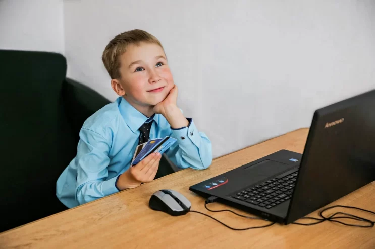 Стало известно, когда россияне получат январские выплаты Стало известно, когда россияне получат январские выплаты