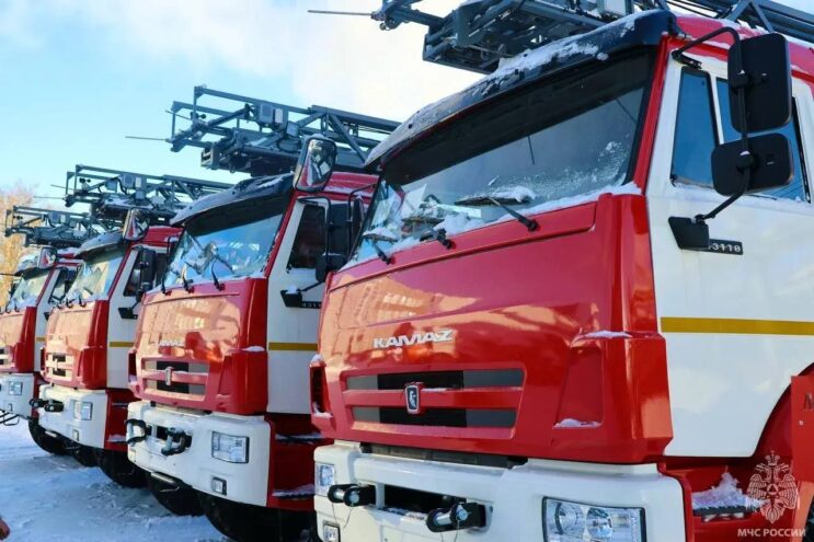 В МЧС рассказали об усилении новой пожарной техникой и о новом поколении спасателей В МЧС рассказали об усилении новой пожарной техникой и о новом поколении спасателей