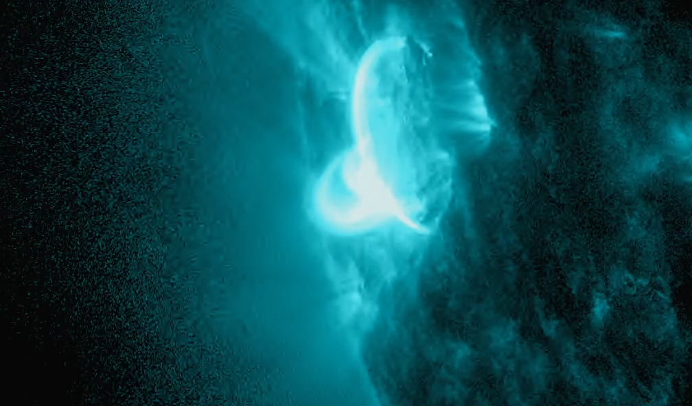 Солнечная активность приближается: Земля готовится к новым вспышкам