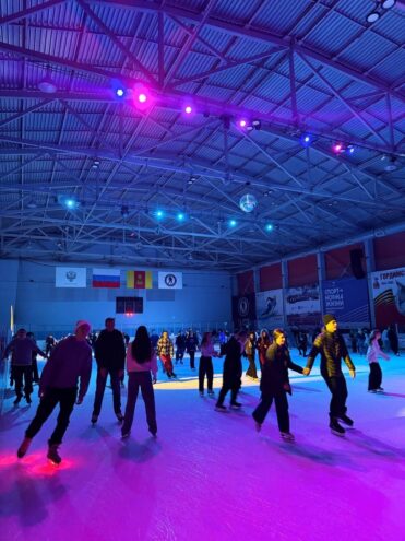 Где студентам Верхневолжья покататься на коньках бесплатно