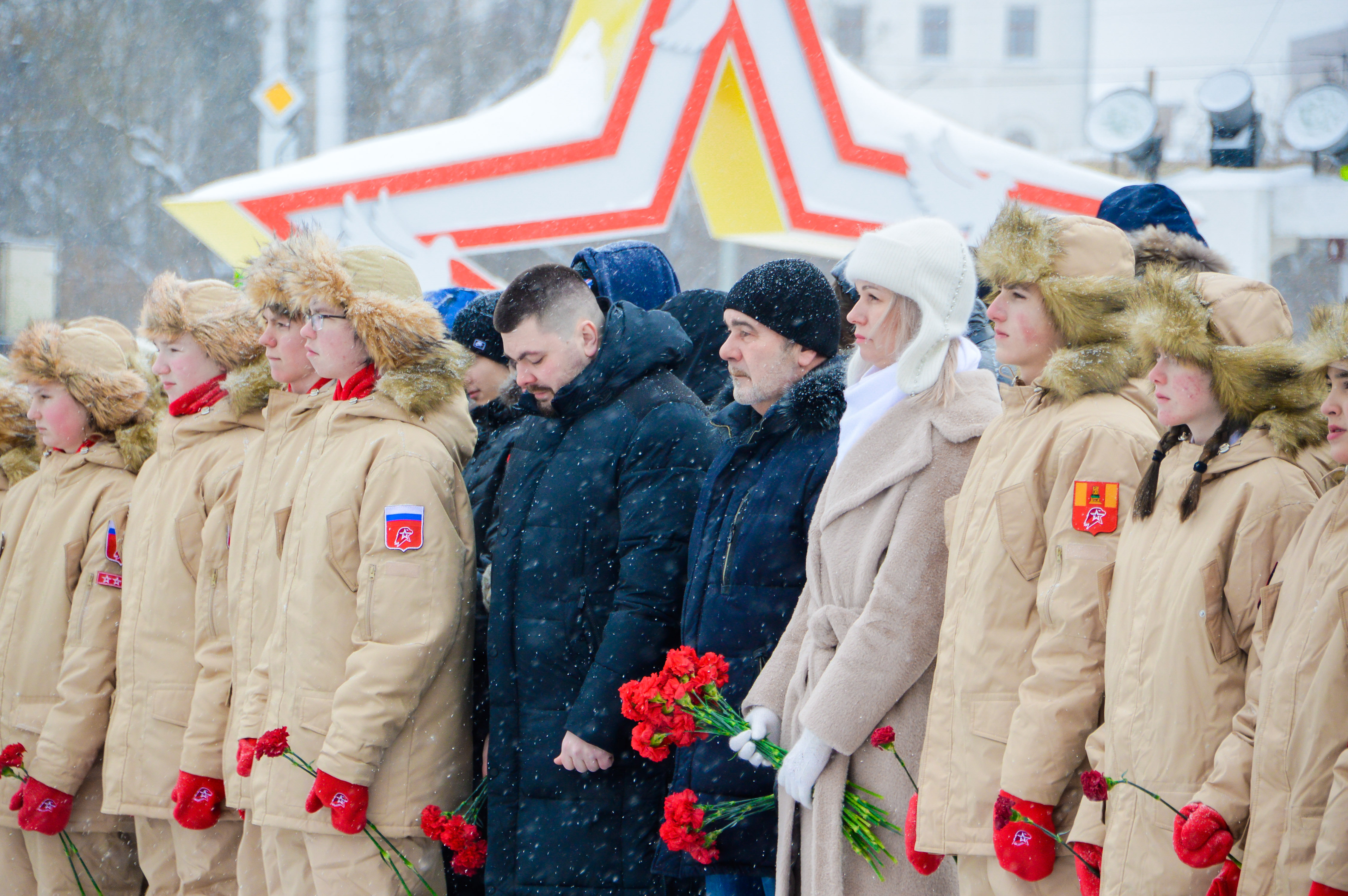В Твери почтили память героев Сталинградской битвы