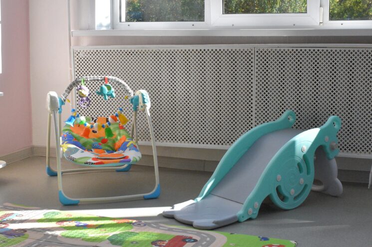 Тверские семьи могут бесплатно взять вещи для новорожденных Тверские семьи могут бесплатно взять вещи для новорожденных