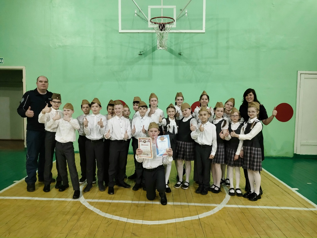 Госавтоинспекция Твери оценила строевую подготовку четвероклассников СОШ №1