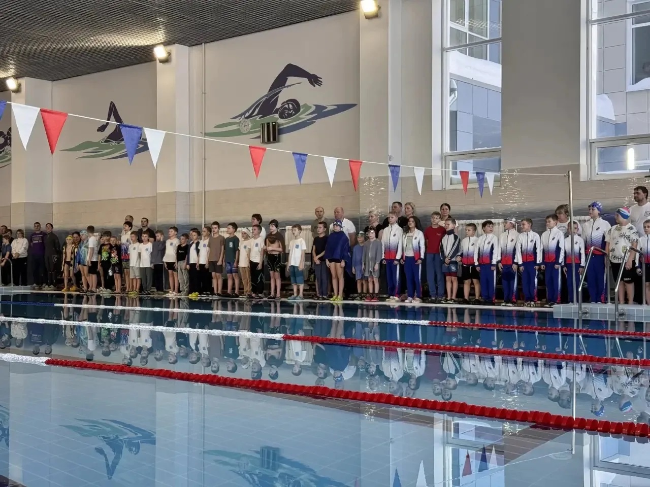 Юные пловцы