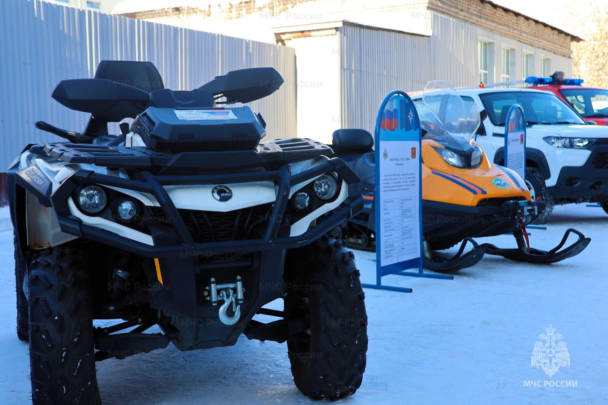 Замглавы МЧС Роман Курынин проинспектировал ключевые объекты МЧС в Тверской области