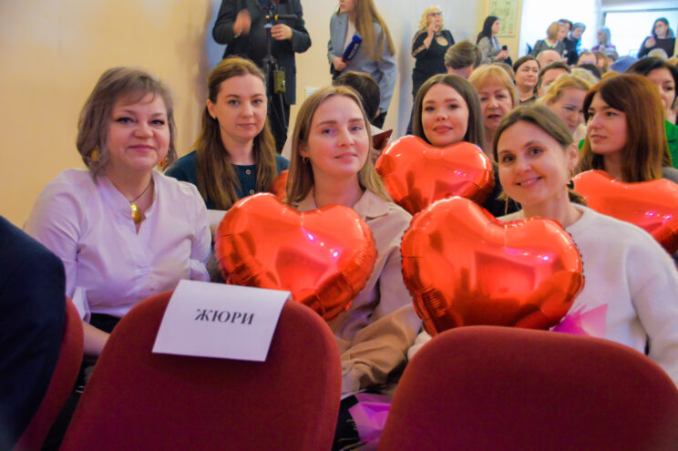 В Твери стартовали конкурсы «Учитель года» и «Воспитатель года» В Твери стартовали конкурсы «Учитель года» и «Воспитатель года»