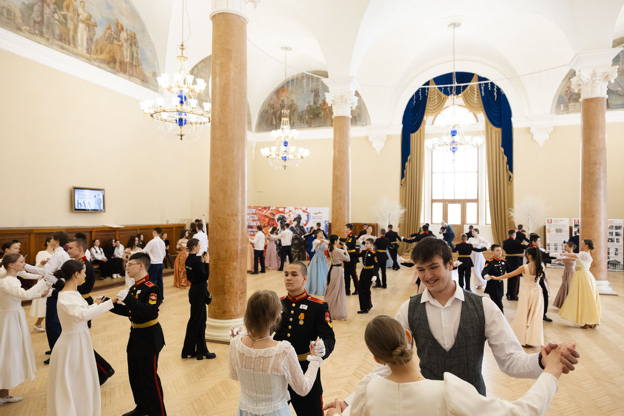 Сретенский бал в Твери: Юность, Красота и Русские Традиции