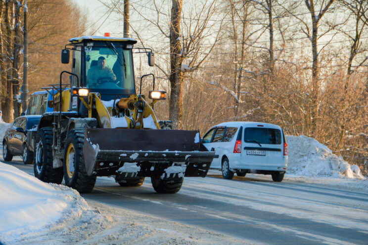 Дорожные службы Твери перешли на усиленный режим работы