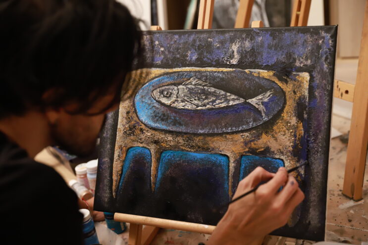 Лаконичность и глубина: Взгляд на картину "Изобилие" Дженниера Сагеса