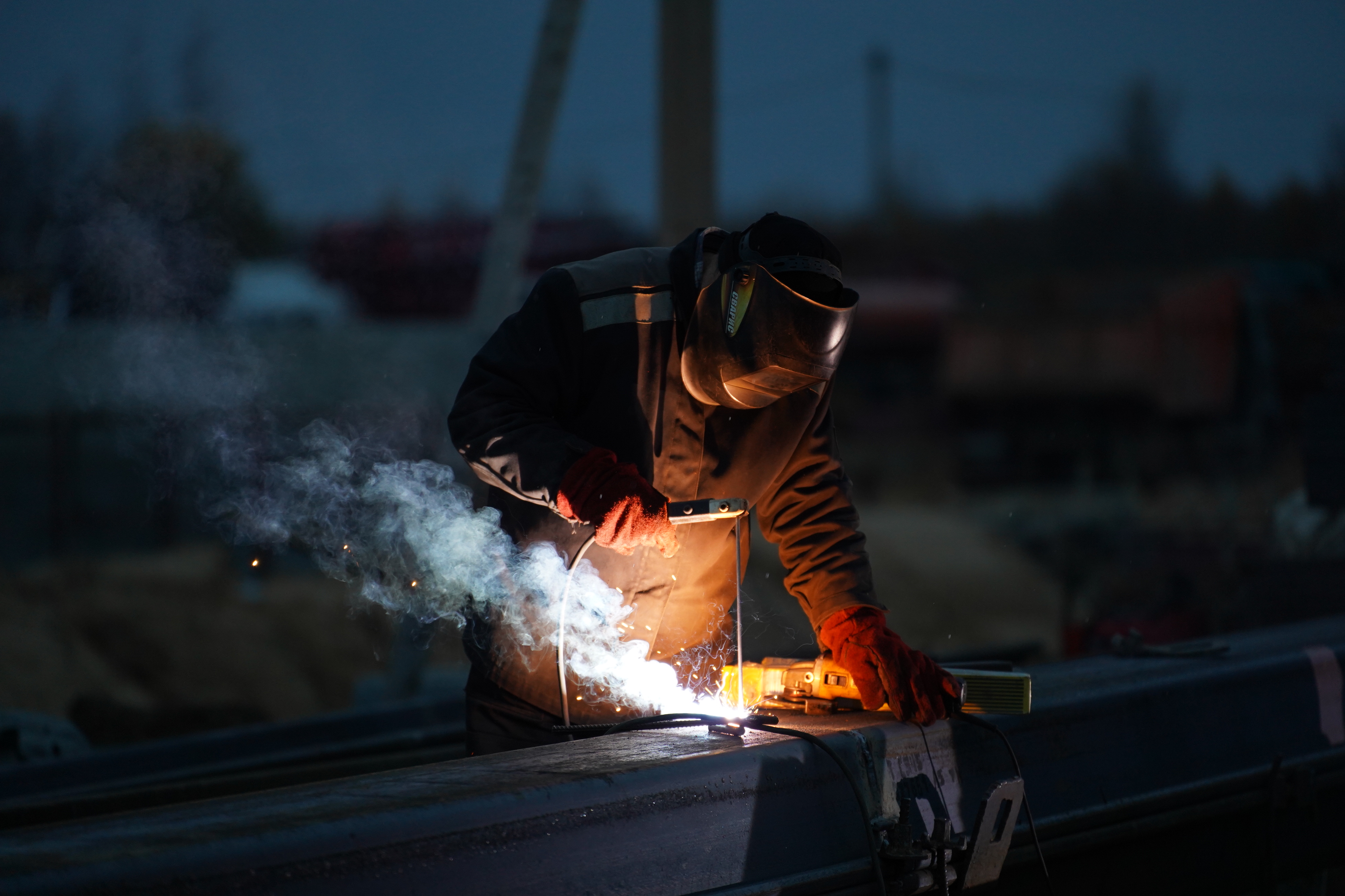 Названы самые высокооплачиваемые рабочие профессии в России в начале 2026 года Названы самые высокооплачиваемые рабочие профессии в России в начале 2026 года