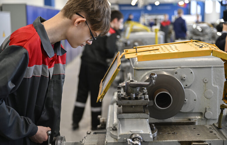 Девятиклассники Твери могут поступить в колледжи по упрощенной системе Девятиклассники Твери могут поступить в колледжи по упрощенной системе