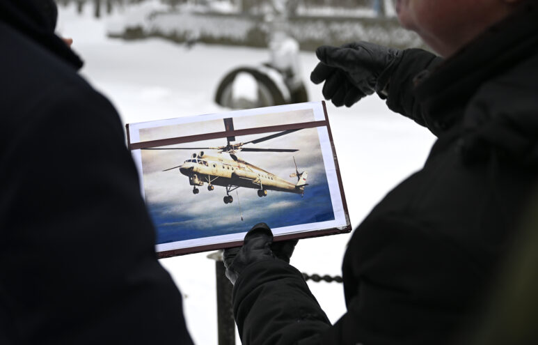 Виталий Королев встретился с авиаторами в Торжке