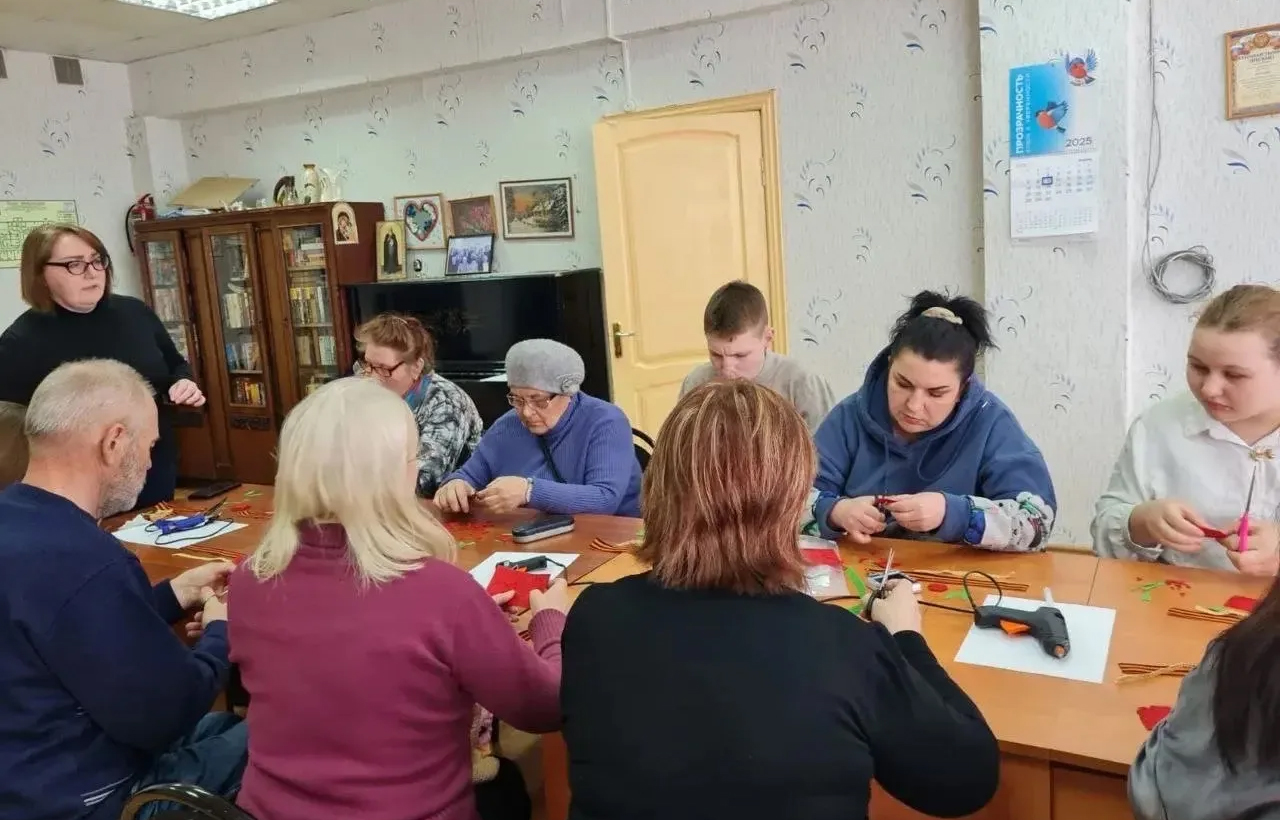 Защитники Отечества 