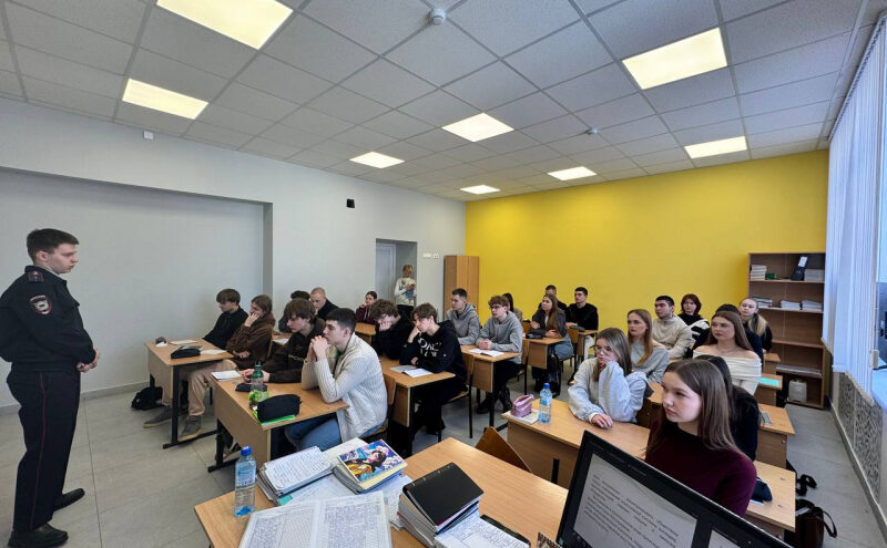 Молодежь Твери учится противостоять экстремизму