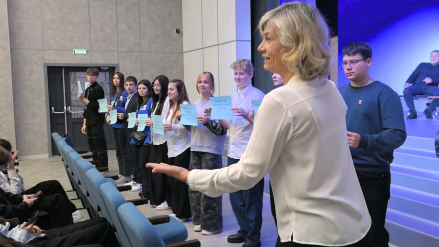 Калининский округ объединил молодежь шести районов в патриотическом форуме «Твой путь выбора»