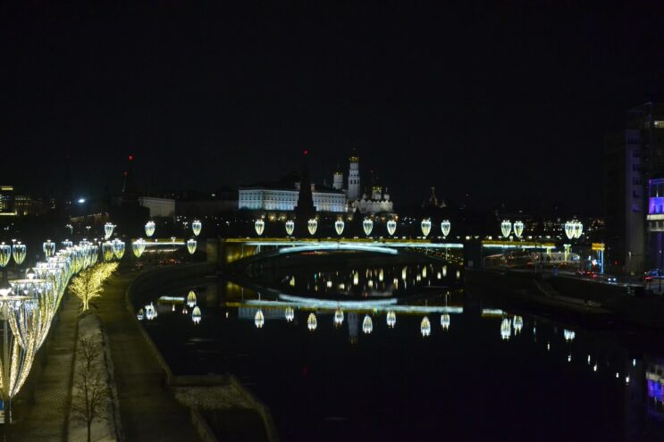 Россияне стали чаще путешествовать по стране: рост бронирований на 21% в январе