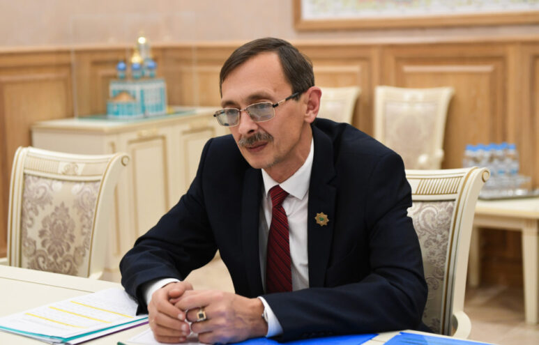 Оленино при главе: Олег Дубов официально вступил в должность