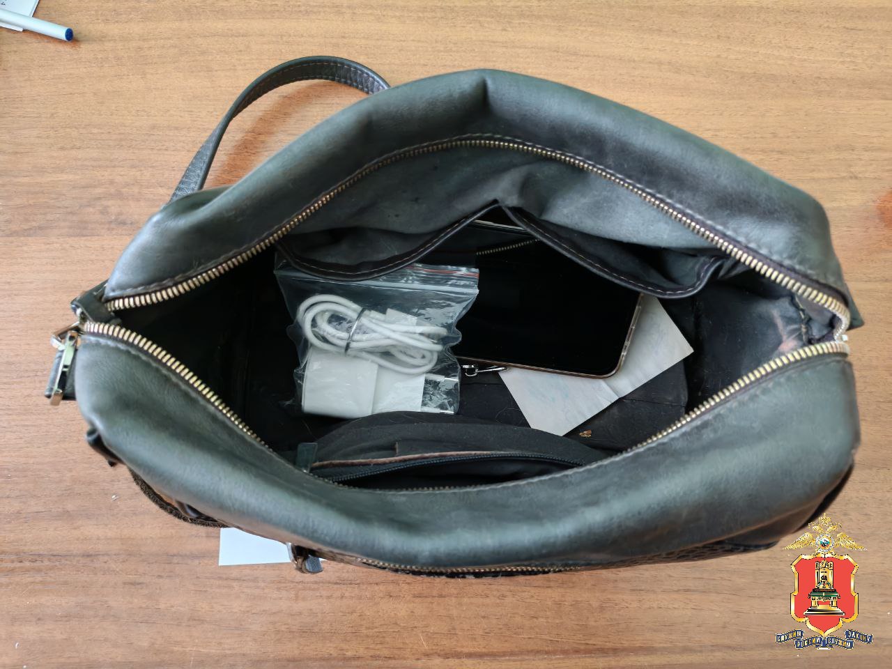 Отвернулась на минуту: у жительницы из Тверской области украли сумку прямо из-под носа