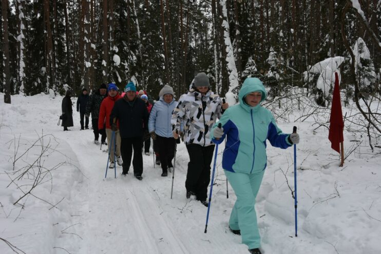 В Вышневолоцком округе отметили День защитника Отечества лыжным походом В Вышневолоцком округе отметили День защитника Отечества лыжным походом