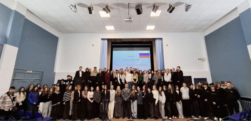 В Тверской области проводят встречи с героями СВО В Тверской области проводят встречи с героями СВО