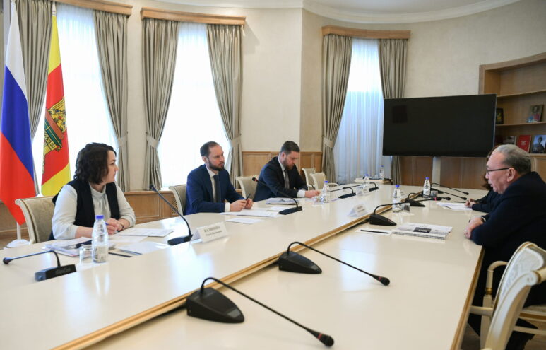 Виталий Королев и Андрей Федотов определили приоритеты сотрудничества Тверской области и Якутии Виталий Королев и Андрей Федотов определили приоритеты сотрудничества Тверской области и Якутии