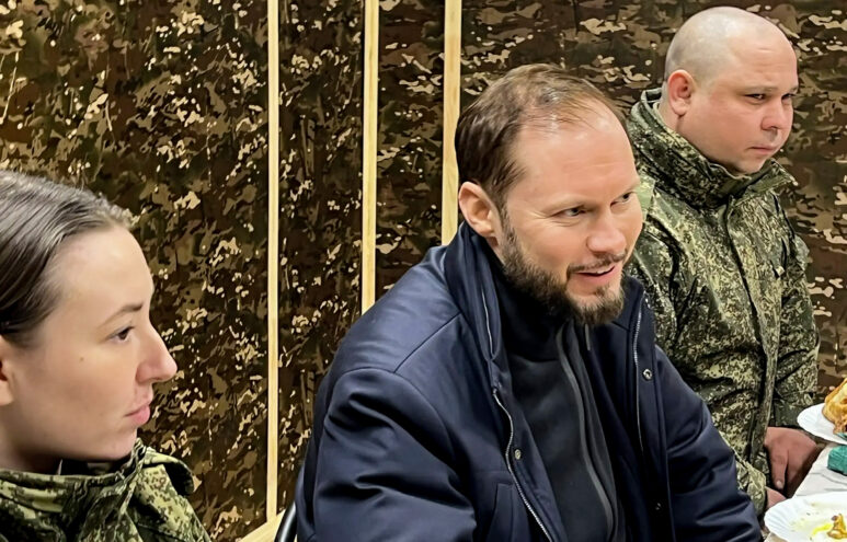 Виталий Королёв встретился с тверскими бойцами в зоне СВО Виталий Королёв встретился с тверскими бойцами в зоне СВО