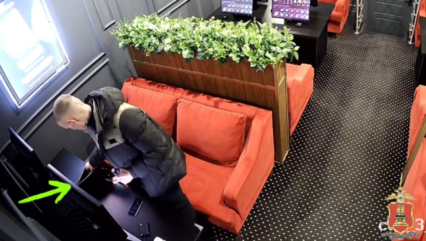 Житель Твери уехал развлекаться в Москву после кражи