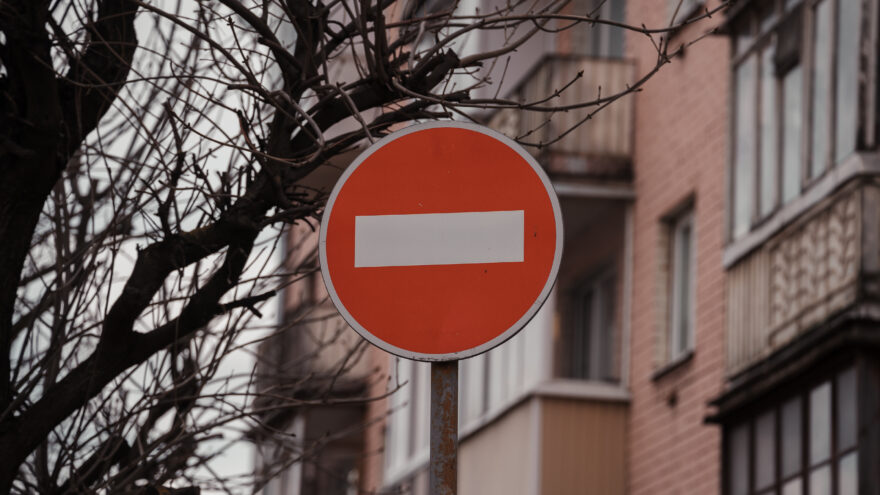 Жителей города Нелидово предупредили об ограничении движения транспорта