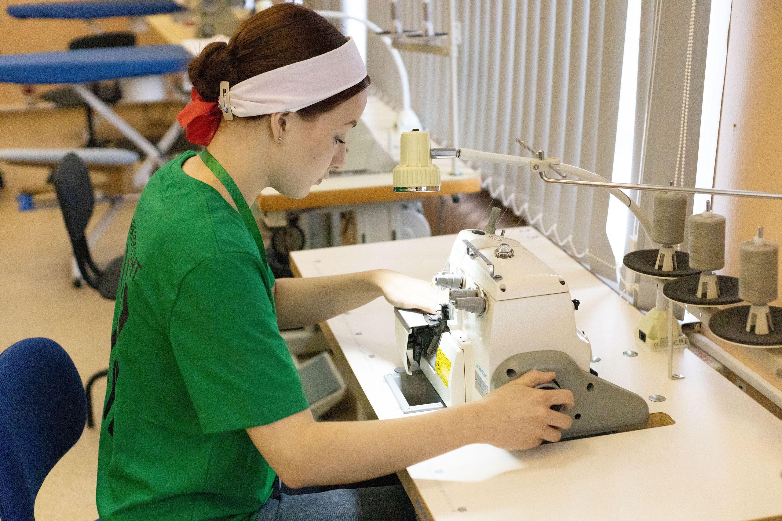 Студенты и школьники Твери соревнуются в профмастерстве студенты