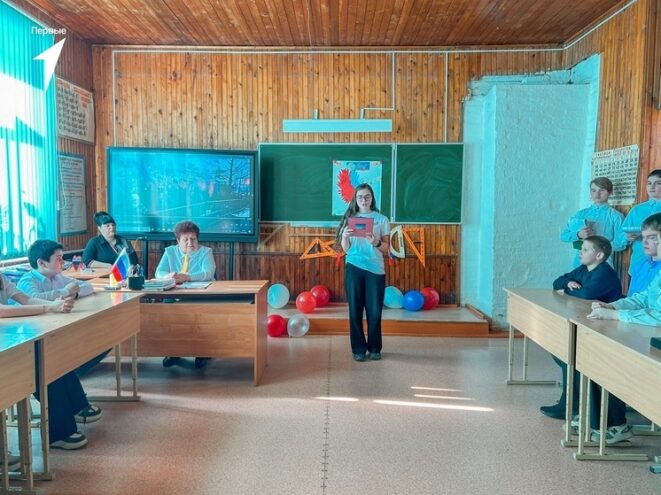 В Оленинском округе читали стихи о крымской весне